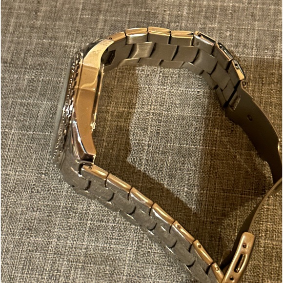 Ecko unlimited watch crystal bezel great condition - Picture 3 of 3